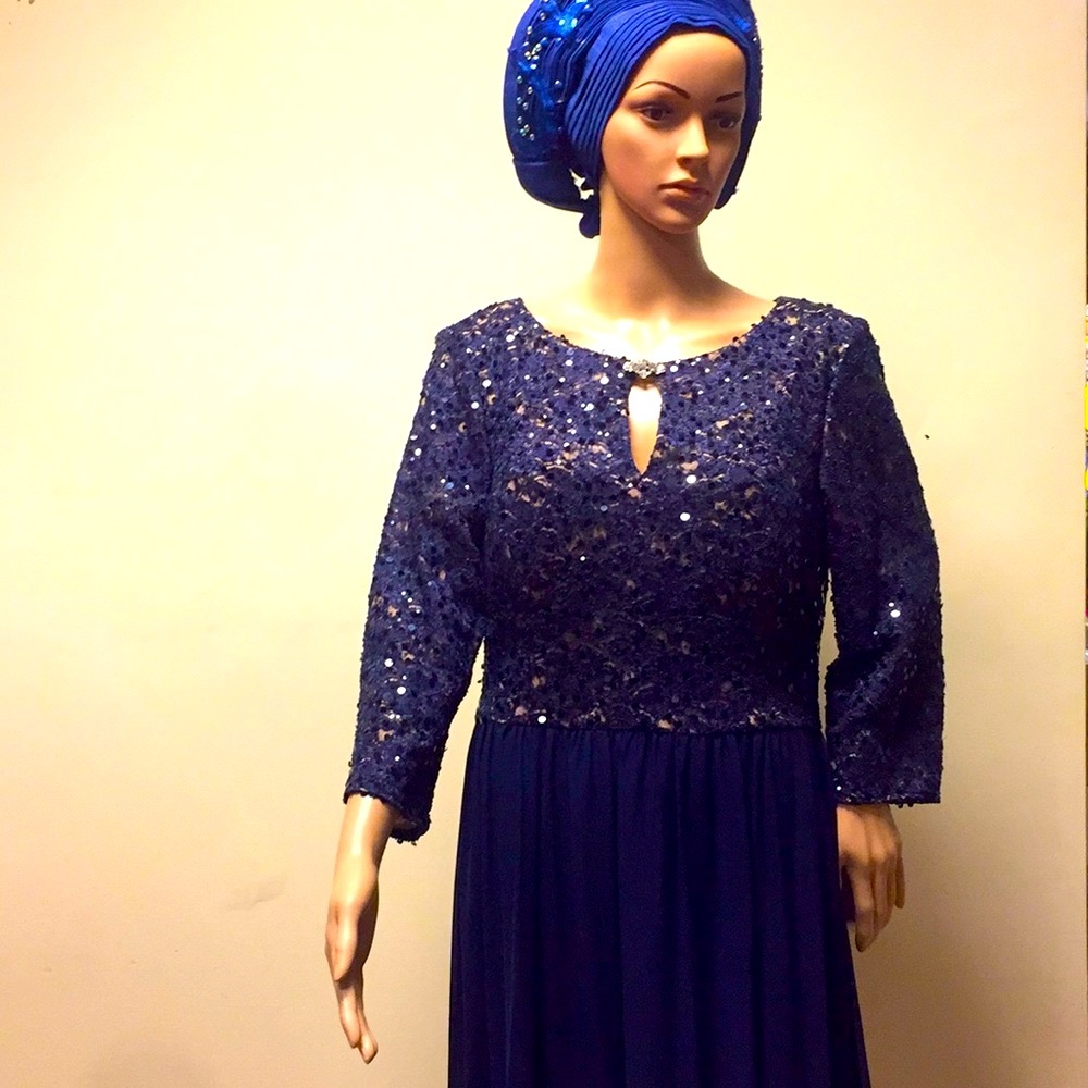 Alex Evenings Wear